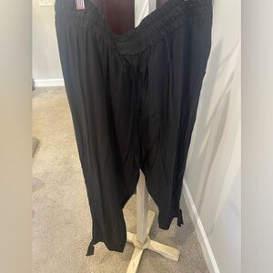 Apt. 9 Black Stretch Waist Pants.  Size 2XL.